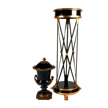 Jarrones con Pie Porcelana Azul, Bronze y Detalles Pan de Oro